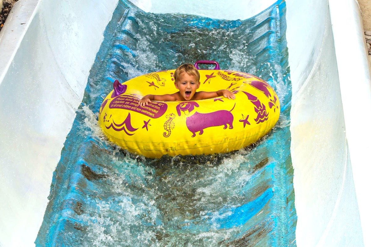 Schlitterbahn's tweet photo. Ride into the week in styleβ π
#bahnlove #newbraunfels #newbraunfelstx β#newbraunfeltexas #waterparkfun #waterparkday #austinfun #atx #thingstodoinaustin #thingstodoinsanantonio #exploresat #visitsanantonio #summervibes https://t.co/R6QFP2yzv2