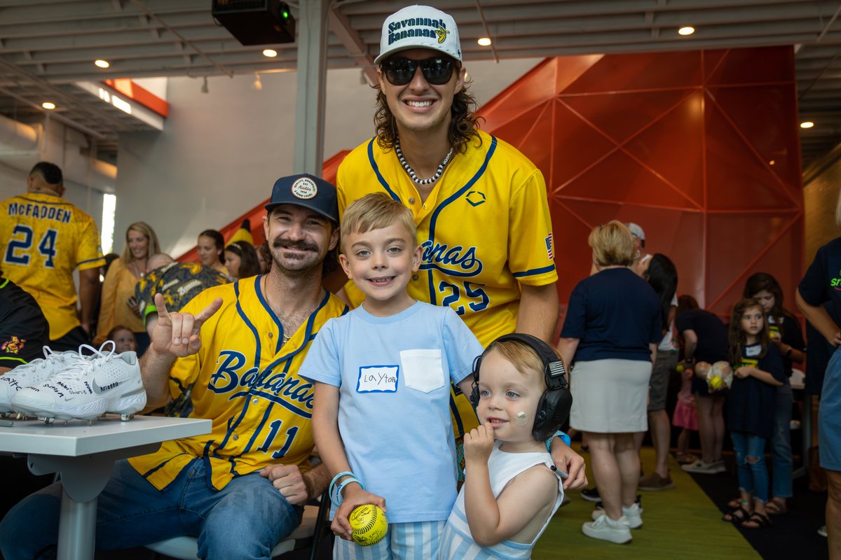 TheSavBananas's tweet photo. On Friday morning, our bunch had the opportunity to visit Smile-A-Mile, an organization that helps those in Alabama who are affected by childhood cancer thrive during treatment and the years beyond. Smile-A-Mile welcomed us with open arms by making crafts with us, dancing and singing to Hey Baby with us, and getting to play catch with one another.

During the visit, Bananas pitcher, Matt Malatesta, brought a pair of white cleats to get signed by the patients. He debuted his freshly autographed cleats at the game that night in Birmingham, AL at Regions Field in front of Smile-A-Mile families and a sold-out crowd.

Thank you Smile-A-Mile for letting us hang out with these rockstars! It was a day we’ll be talking about for forever 💛