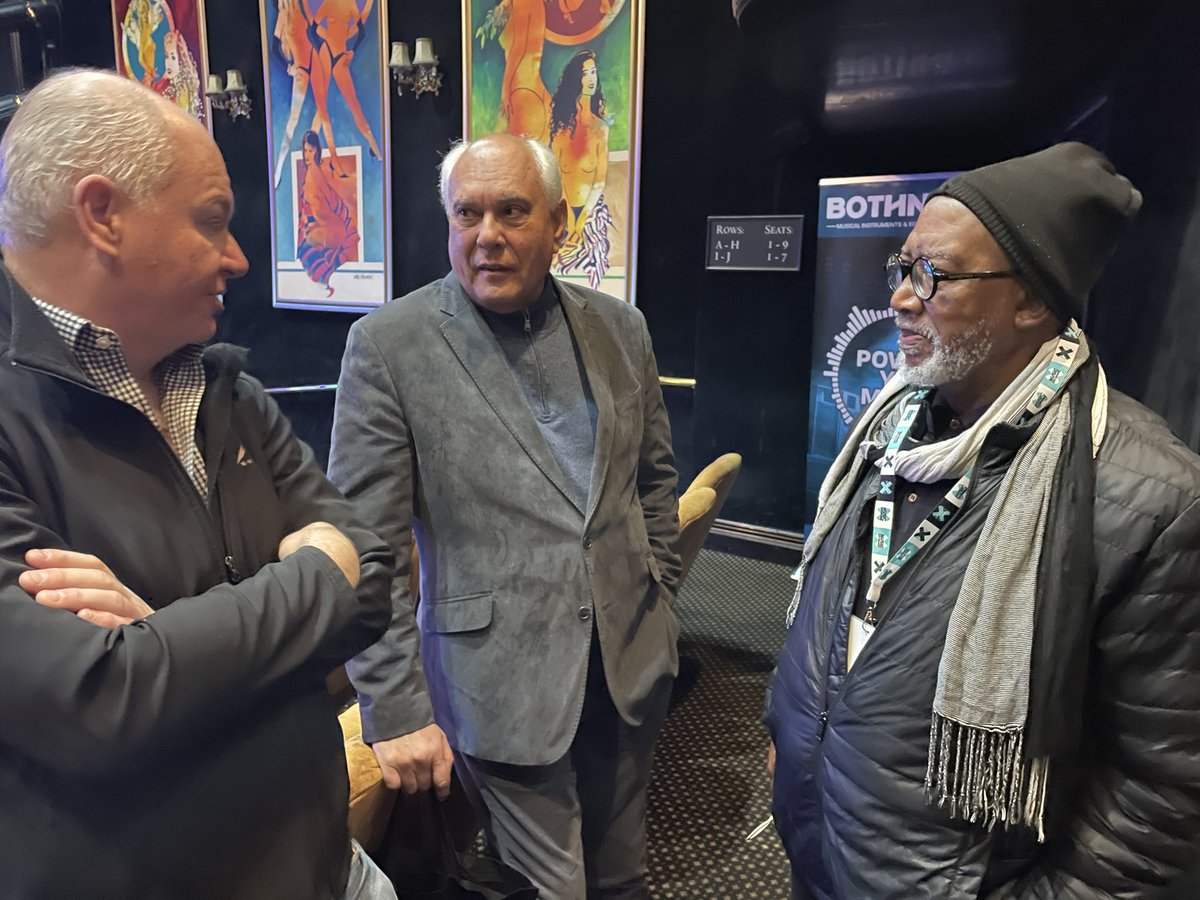 siphohotstix's tweet photo. Sublime music exchange thank you to @Biz_Lounge and @Bizcommunity @SAMROMusic @WCGovCas @LiftAirlineSA and all the speakers and delegates #mex23 thank you @GrandWestSA and @QuicketSA and @CapeTalk https://t.co/B7rV1u2p7G
