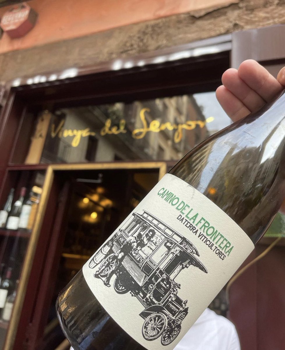 Camino de la frontera de <a href="/DATERRA_/">DATERRA VITICULTORES</a> es un blanco biodinámico con mucha personalidad.😍

Es fresco, mineral, untuoso y muy sabroso.

Muy recomendable🔝

Salud!