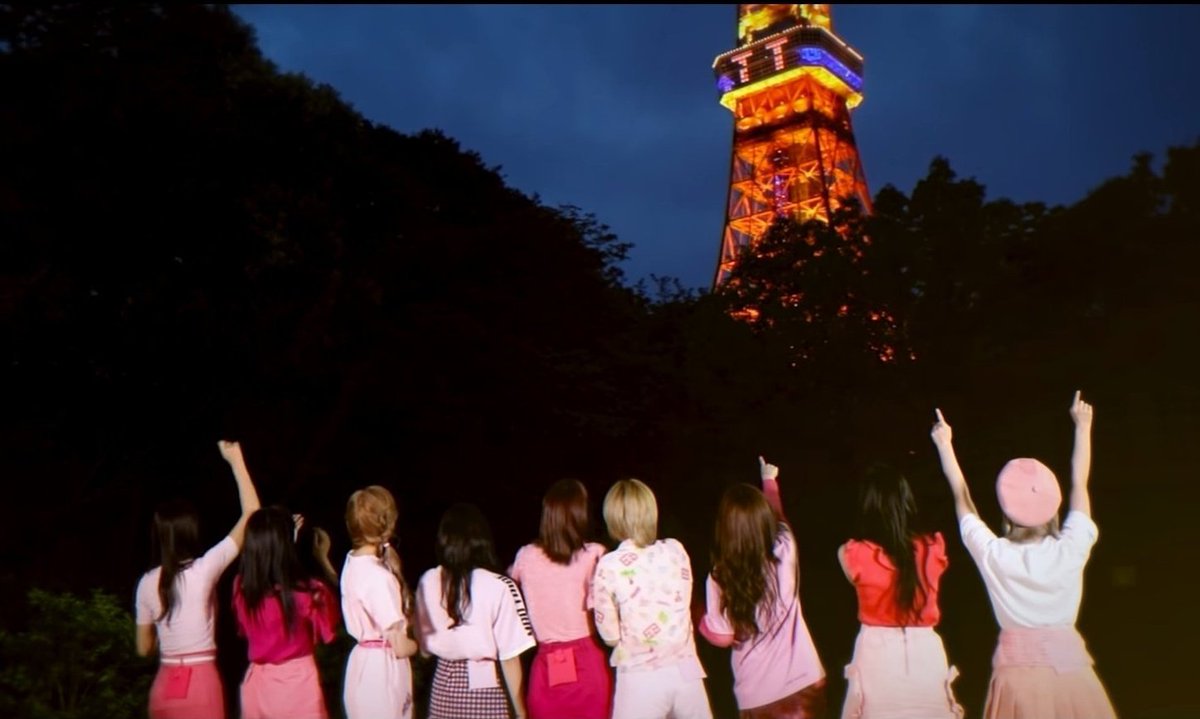 6 years ago today, TWICE lit up the iconic Tokyo Tower with 'TT' for two days congratulating them on their Japanese debut.

The tower only lights up for special occasions such as the Olympics and Awareness Days.