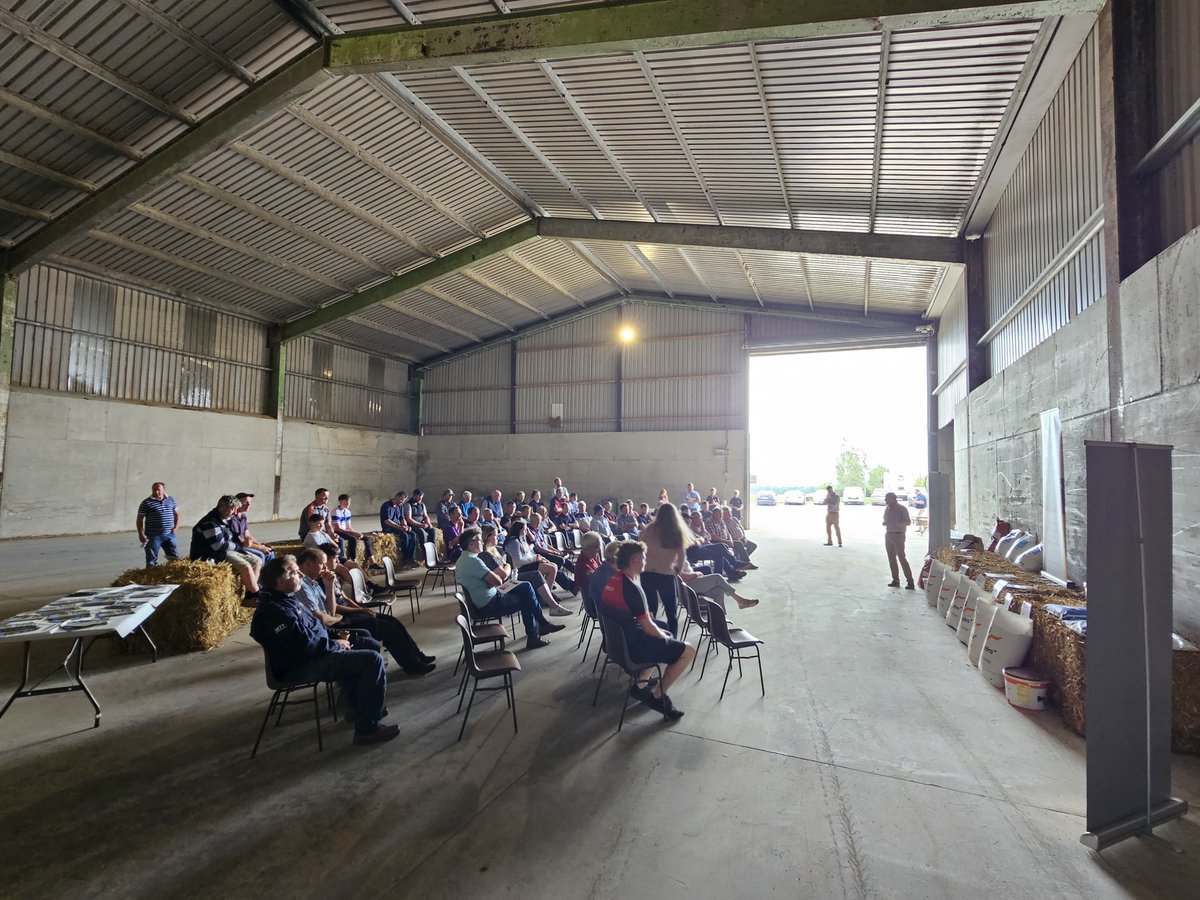 HegartyAgri's tweet photo. Great crowd for our information day on the benefits of @GrainPhro alkaline grains on farm.Thanks to @gerry_giggins for nutrition information https://t.co/F6KYmvtIAp