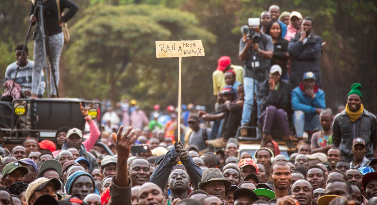 RailaOdinga's tweet photo. Tuliwaambia punda amechoka. Hawakutuskiza. Wamezidi kuwekelea mizigo punda mgongoni. Sasa wakati umefika punda sasa awapige mateke. Ruto haelewi, lakini tutamuonesha, tutamfunza. Tuanze Kazi!!! https://t.co/56wRaCnqu8