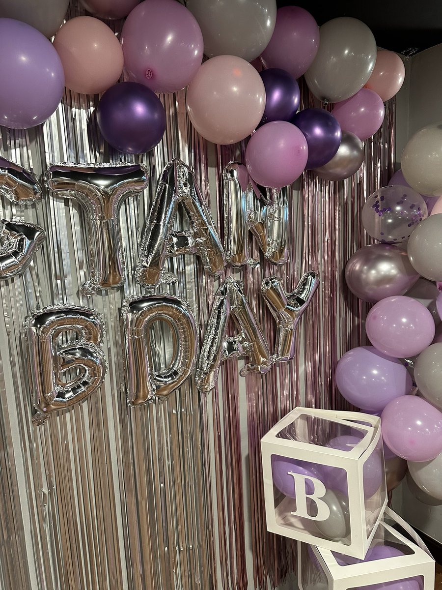 jjkscherie's tweet photo. just some random deco corner from the event 💗💗🥂 #ForeverWithBANGTAN https://t.co/wiUDelH8NE