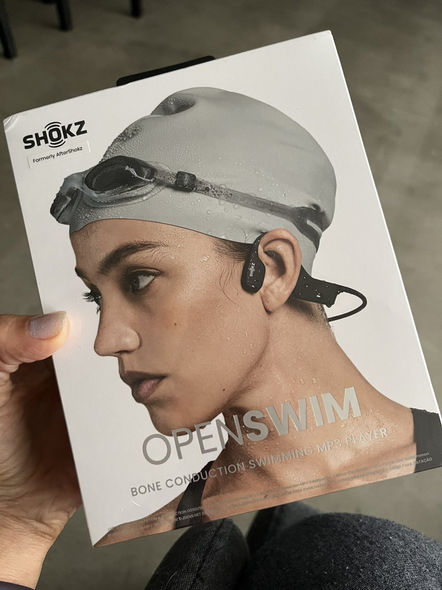 La combinación perfecta si existe… #methyleneblue #swimming #music 
<a href="/clauzaragozam/">Claudia Zaragoza</a> <a href="/troscriptions/">Troscriptions</a> <a href="/ShokzUSA/">Shokz</a>