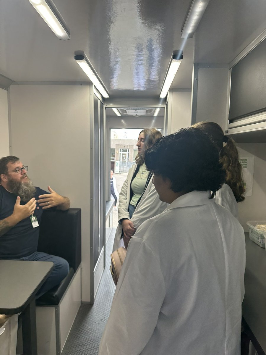 myTAPHEALTH's tweet photo. Friday was an eye-opening day for our #TAPHealth students at @HamCoHealth! They gained valuable insights all about Public Health and got to learn many of the numerous areas this career focuses on to create healthier communities. 🌎👩⚕️ #PublicHealth https://t.co/X8uDUe90cI
