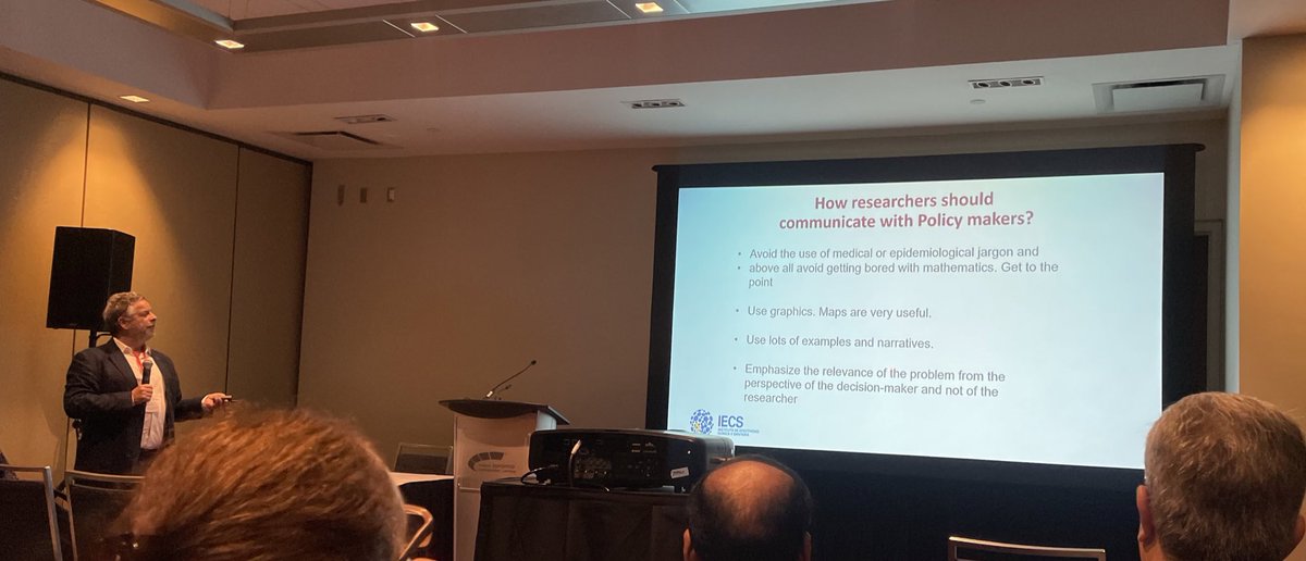 WitsPricelessSA's tweet photo. @ncd2023 @sam_say16 @M_Mafuyeka @SoniaLiberal @MikkelsenBente_ @WHO Learnings from Argentina’s @RubinsteinOk on policy formulation and policy change. Great insights on Argentina’s FOPL regulations journey. 
Hoping for further engagement on this as we are currently in the public comment stage with our FOPL regulations in South Africa. 
#wncd2023 https://t.co/9nbuRSJuQq