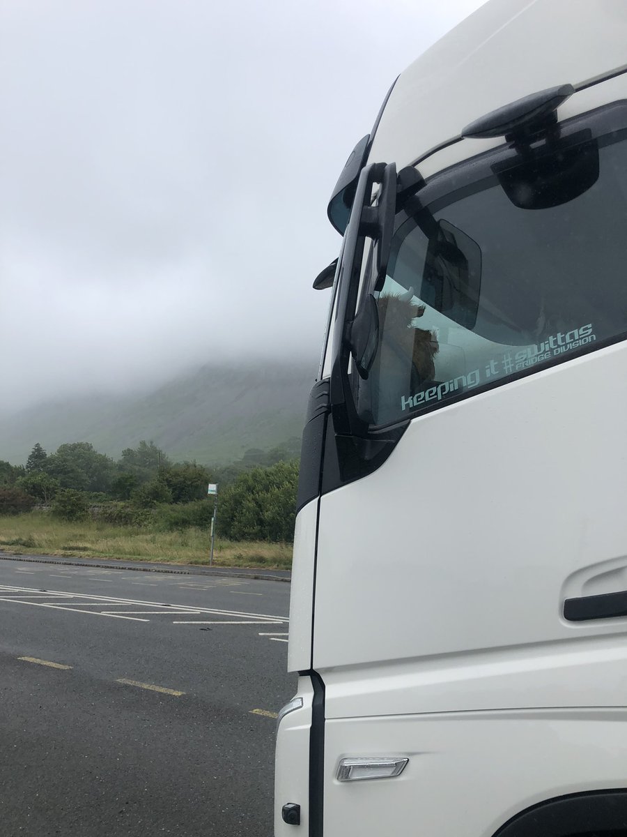 Low clouds covering the hill tops 😢 why did summer have to leave today #northwales #cloudydays