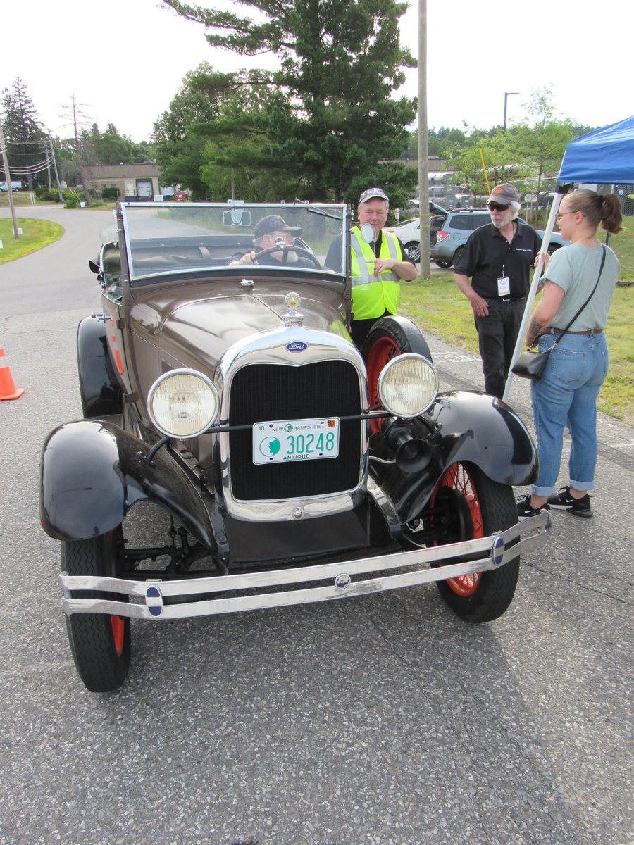 AVMuseumofNH's tweet photo. Our Annual Classic Car Show is rolling up fast! Get revved up with your gleaming roadster or jalopy over to the Aviation Museum of N.H. Event takes place Sat, July 15 from 10 am to 2 pm (Rain date is Saturday, July 22.) Check out our press release here: https://t.co/3jNgpEou7g. https://t.co/7Y4OpdeQMU