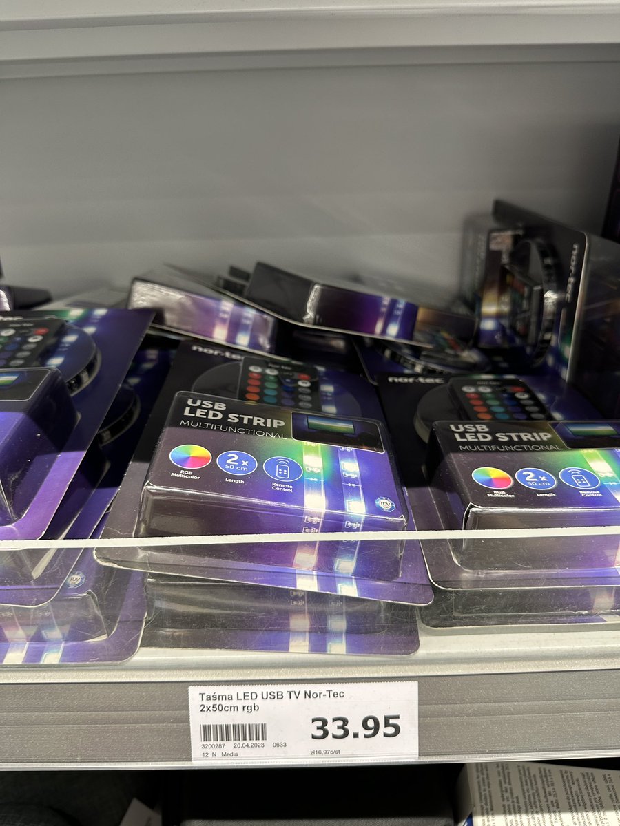 Dołączyłem dzisiaj do team #multicolorlightbar z #action, ale zdaje się, że przy zawieszonym na ścianie tv te lamki nie dają efektu, bo są zbyt blisko. Próbował ktoś może tych taśm led? <a href="/JohnManham/">John Manham</a> <a href="/wulgarny_gracz/">Wulgarny Gracz</a>