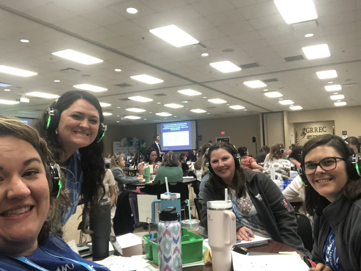 antwilliamson's tweet photo. Silent Disco Party for parallel co-teaching helps reduce distractions for all parties involved #d4e2023 #grrecky https://t.co/sMgnlFR1y8
