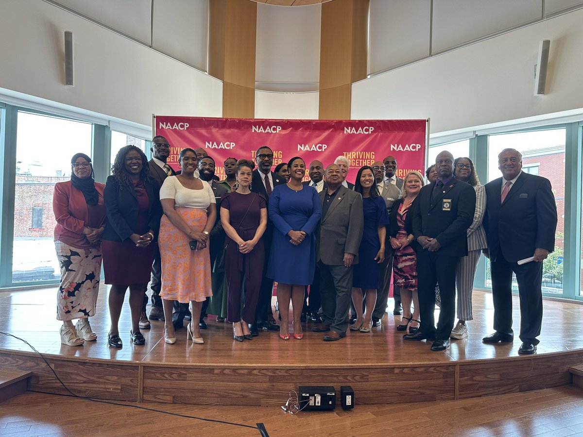 Press conference to announce the 114 NAACP National Convention was this morning at the Bruce C. Bolling Municipal Building. 28 days until the convention touches down in Boston. 

 #ThrivingTogether #Boston #NAACPConvention #VisitBoston