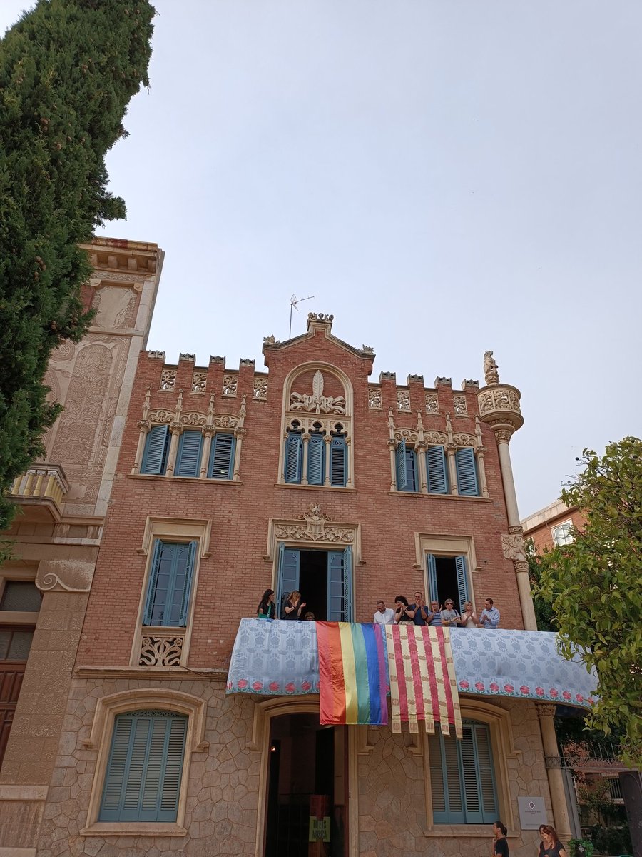 Un any mes a la Casa Rull amb orgull, defensem el dret a viure la nostre vida 🏳️‍🌈🏳️‍⚧️