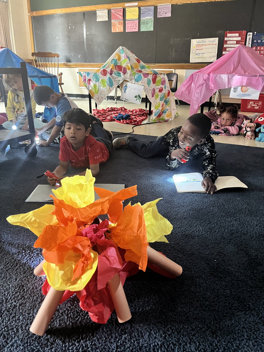 Grade 1s loving Camp Day! Songs, s’mores, flashlight reading by the campfire! <a href="/gecdsbpro/">GECDSB PR</a> <a href="/CityFalcons/">Ford City Falcons</a> @mrsbrittnguyen