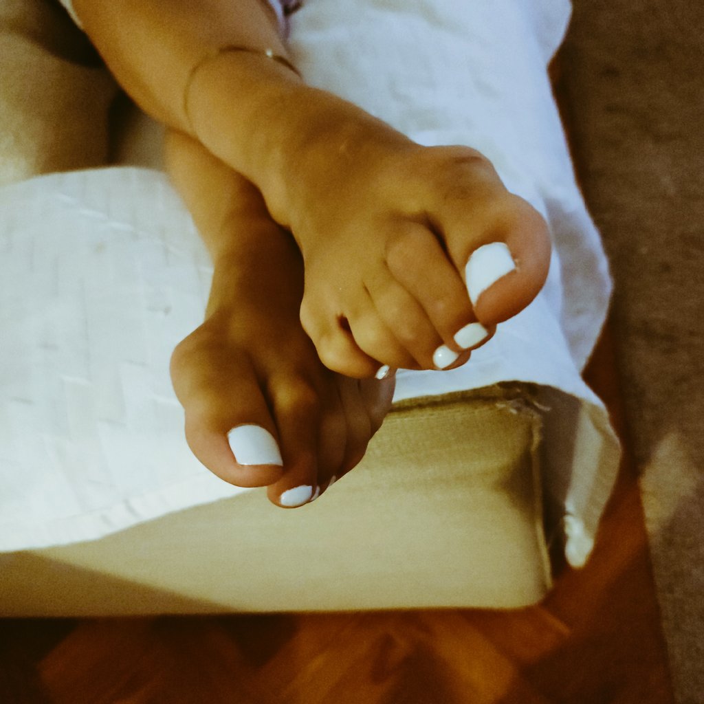 Suck my toes now!

#godess #feetfinder #feet #feetcontent #feet_lover #feetfethish #feet_pic #feetpic #FeetPictures #feetfetiche #FeetPicture #feetmonday #feet #gain #toes #worship #tuesdayvibe