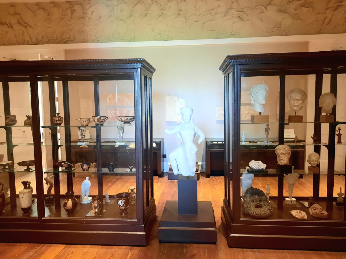 vandeldensa's tweet photo. Did you know that @CofC is home to the oldest, continuously used, active classroom in America? Sophia is a dual Classics/Biology major and gave me a tour today. For our upcoming STEM360 Pre-College Summer Program, we plan to bring the students during a break to check it out. https://t.co/WpVlrZ3oOX