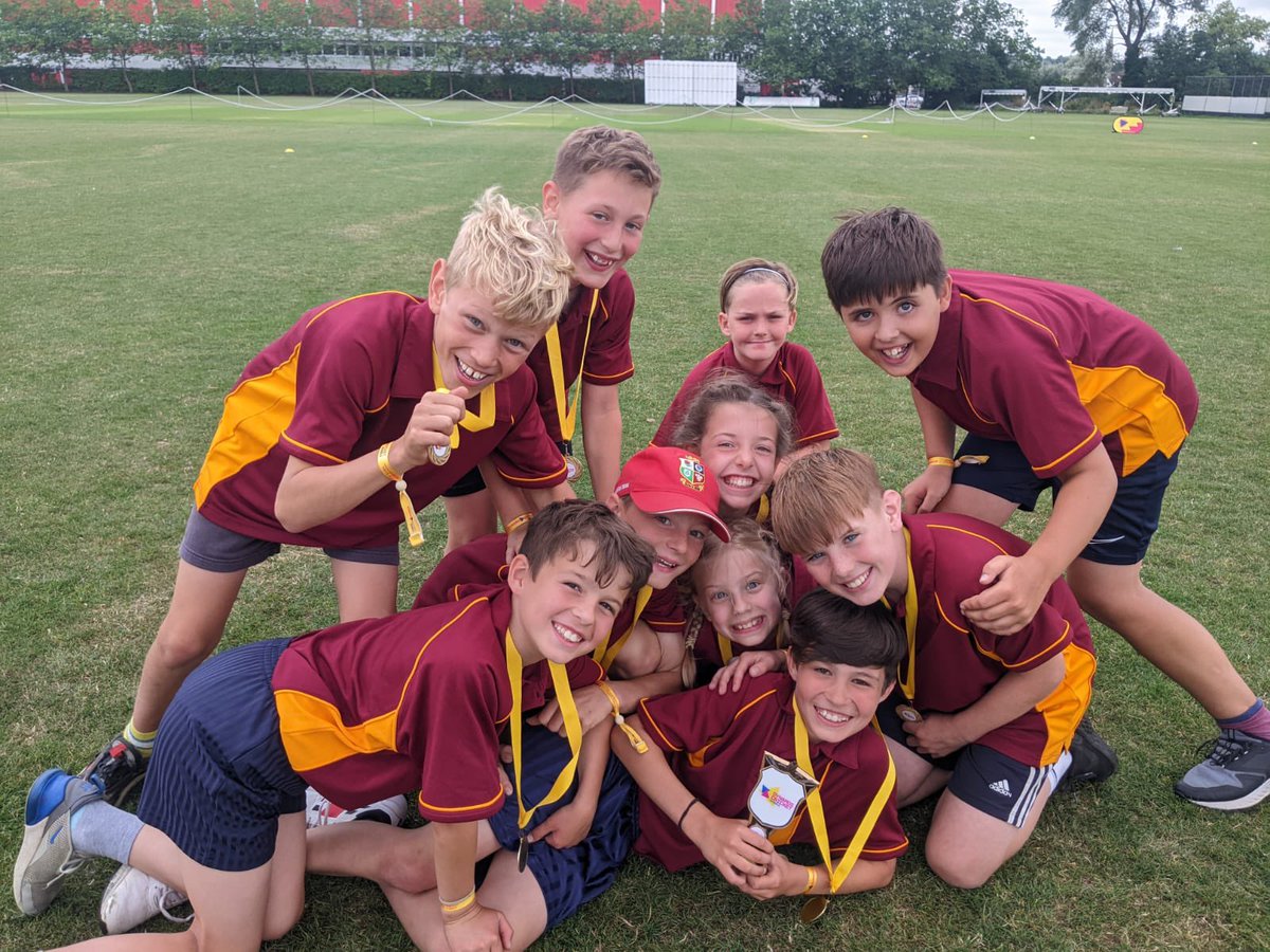 _MrColes's tweet photo. Could not be prouder of this outstanding group! Their enthusiasm, teamwork and support for each other was quite a thing to behold today. @DynamosCricket North Wilts champions 🏏!! @MrsBoddingtonQC and I will remember today for a long time. Congratulations @QueensCrescent! https://t.co/JUqzizR5u3