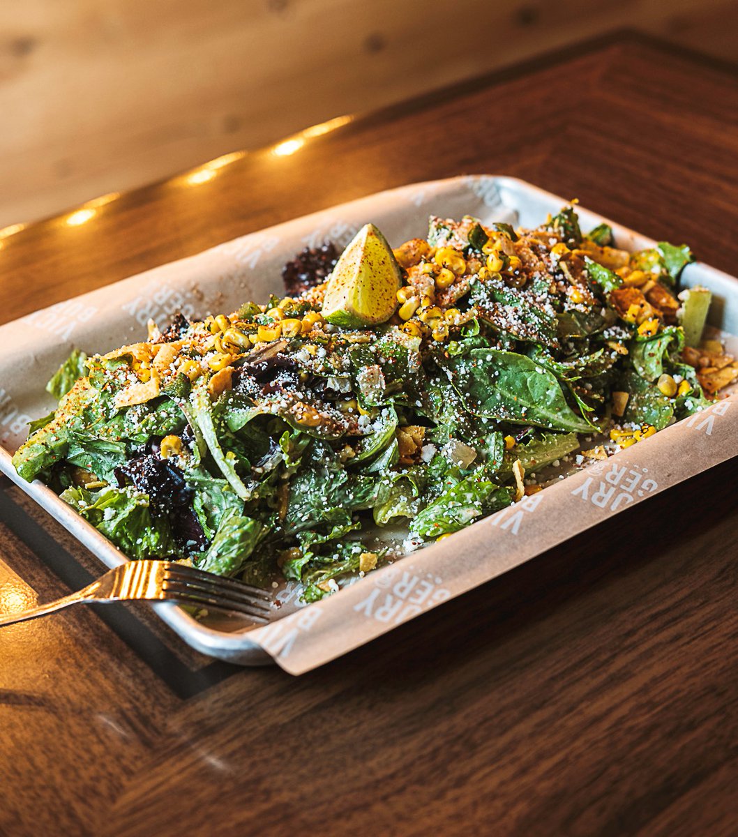 The Victory Loco Salad is a win this summer. Its cool, crisp, and tangy flavors are just what you need this season. 🥗 ☀️ 

Full Menu: circalasvegas.com/drink-dine/vic…

#VictoryBurgerWings #CircaLasVegas #VegasEats #DTLV