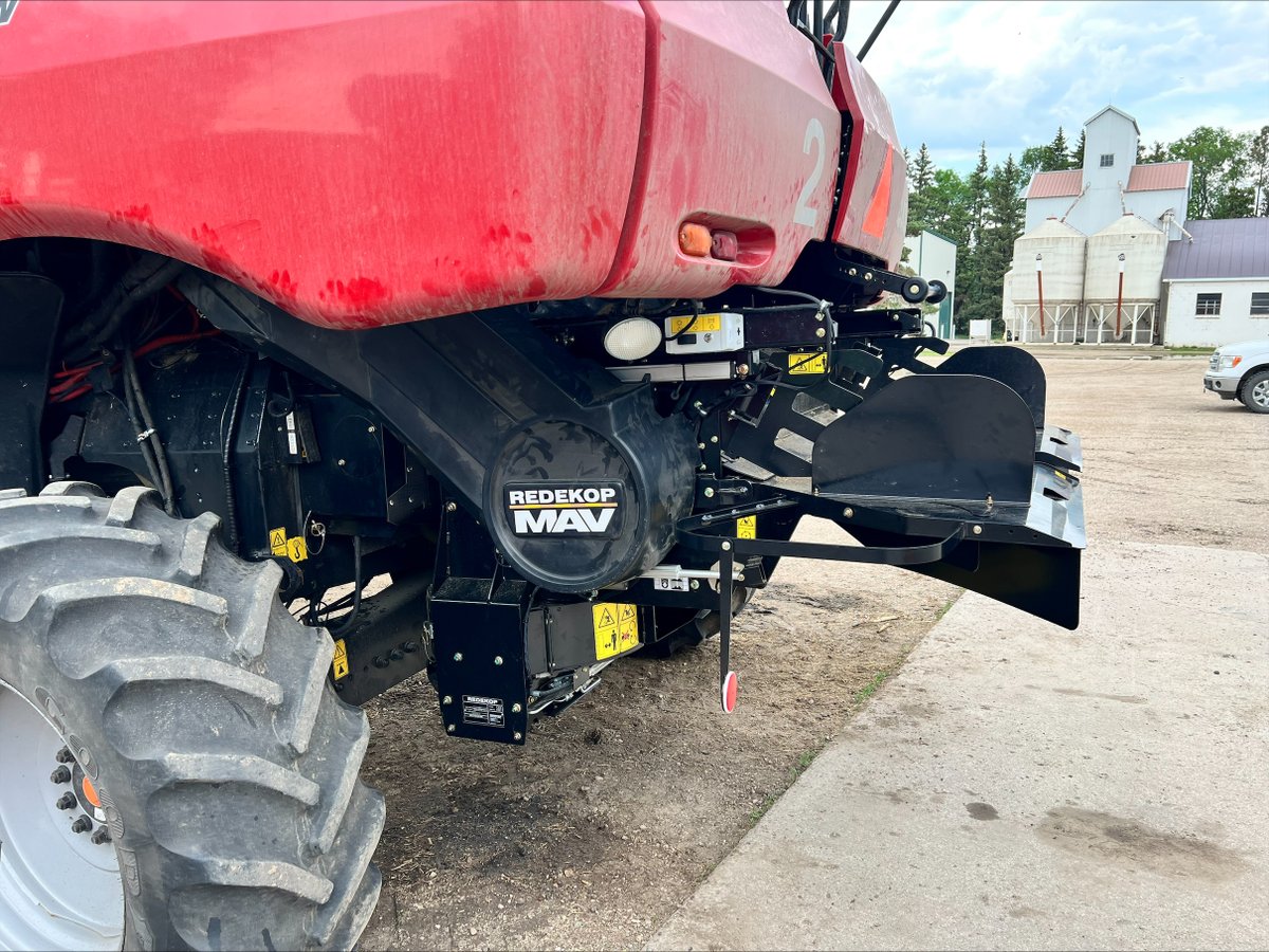 redekopmfg's tweet image. We did an SCU installation  at the beginning of June at NDSU’s Carrington research extension center. Thank you to  @NDSUWeeds Joe Ikley, Extension Weed Specialist in the Department of Plant Sciences and Mike Ostlie @agronomizeNDSU, Carrington site manager.  @NDSU @Case_IH