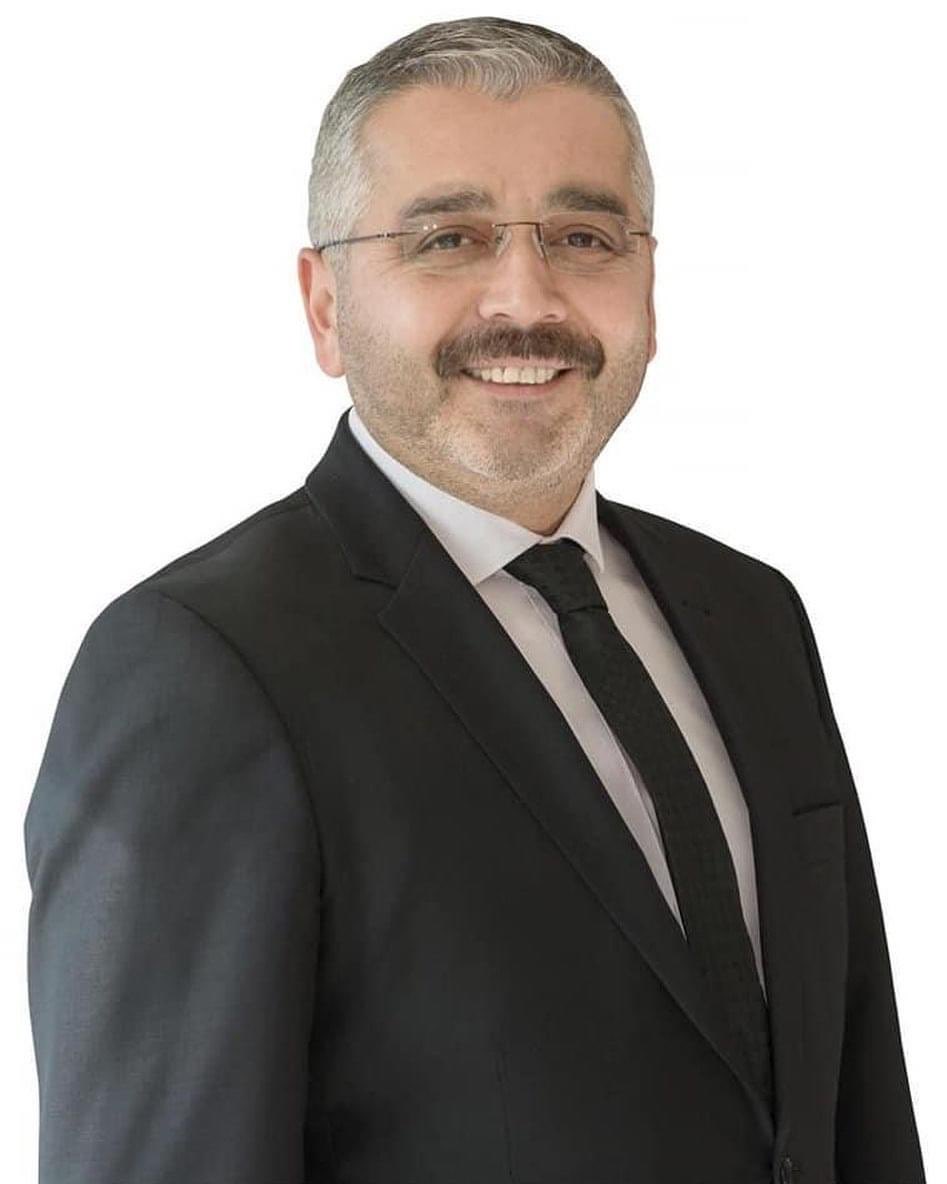 Mübarek Kurban bayramımızın;bereket,barış ve huzur getirmesini temenni ederim.Bayramımız mübarek olsun inşallah.