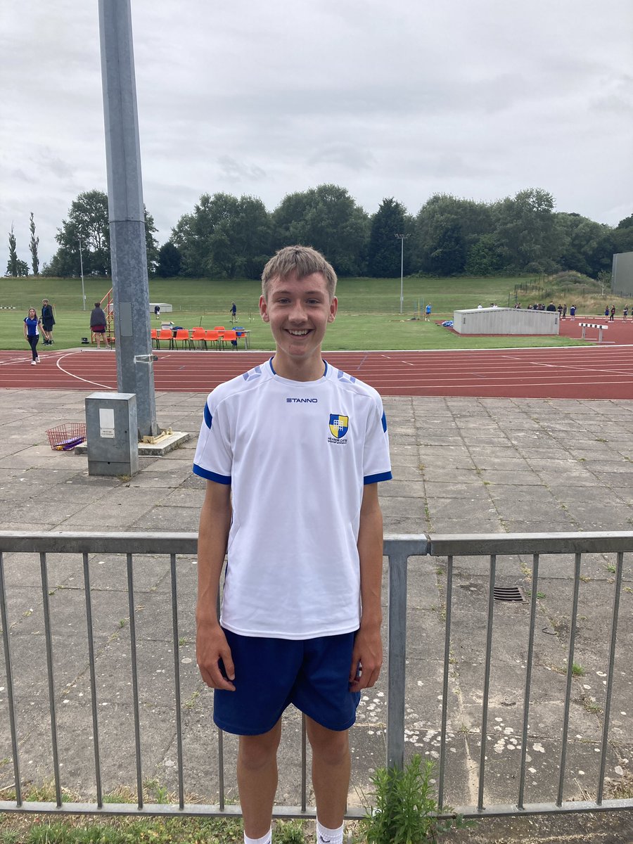 PeHgsc's tweet photo. Y10 boys: 🥇 1500m, 100m, shot and triple jump 🥈hurdles and javelin 🥉400m, relay and long jump! The boys earned 2nd place in the district 👏 #teamhheanor #teamwork https://t.co/7rWirG5djT