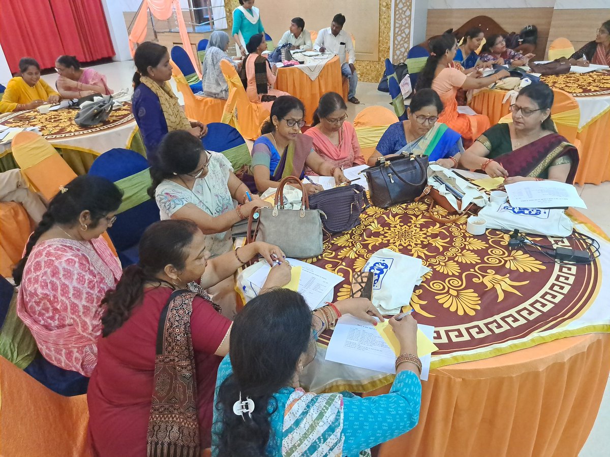 VigyanF's tweet photo. An inclusive &amp;child-friendly environment for children was the focus of a discussion meeting organized by @VigyanF wherein govt teachers participated to explore ways of creating such an environment.A big thank u to all the teachers for participating in discussion.@IamSandeepKhare https://t.co/id1eAt6xmR