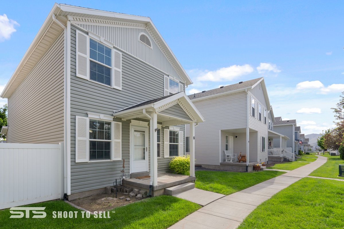 Experience the best of comfort and convenience in this charming home located in the heart of Eagle Mountain.

Shane Sulz (801) 360-9534
Better Homes and Gardens Real Estate Momentum
rfr.bz/t6d7g5z 
#shoottosell #utahrealtor #utahhomes #eaglemountainutah #utahphotographer