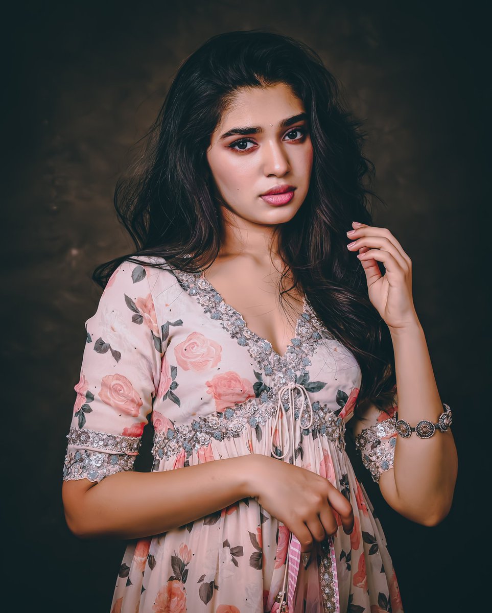 Good Night Guyss..🤍