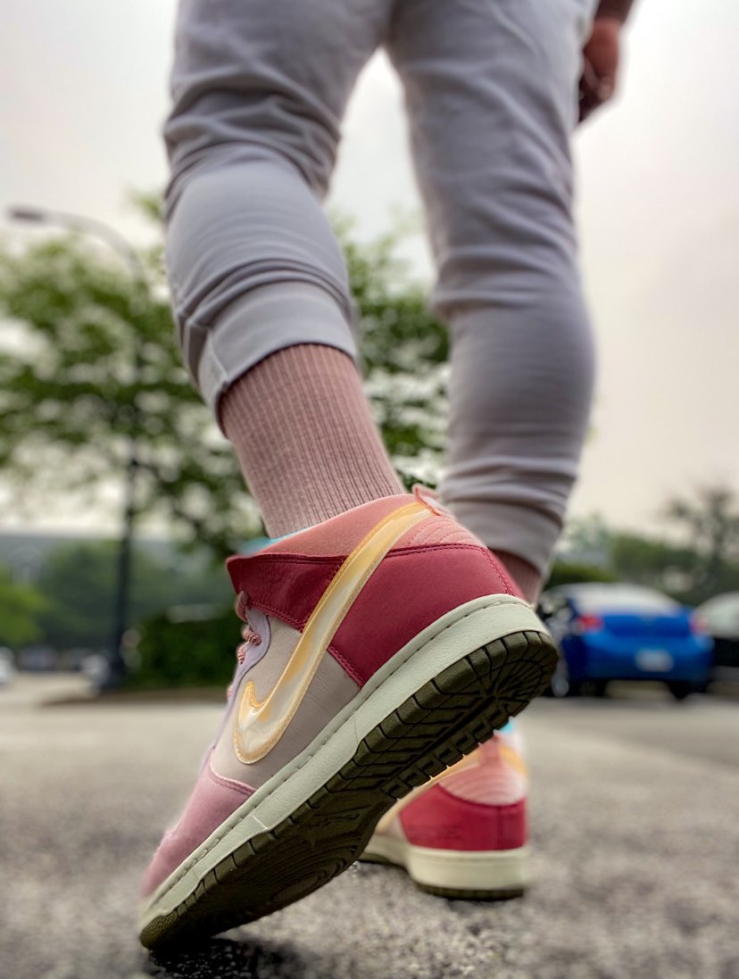 Happy Tuesday or Monday #2 if your work week all blends into one. On feet Social Status Free Lunch Strawberry Milk #kotd #snkrs #snkrsliveheatingup #snkrskickcheck #yourshoesaredope #sneakeradmirals  #sneakers