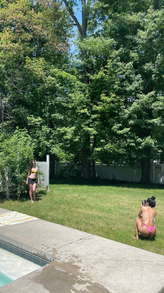 Elizabeth De La Piedra tweet media