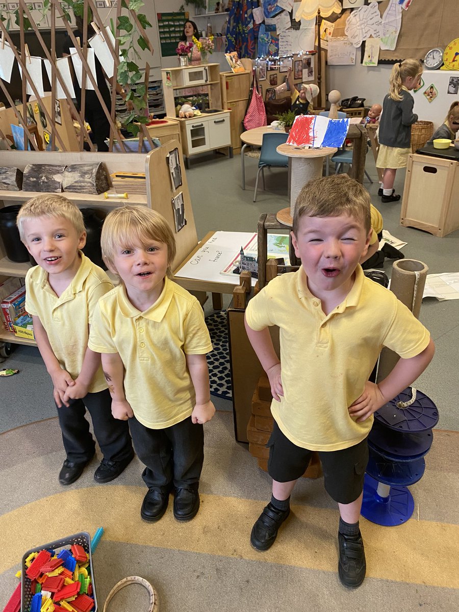 A magnificent feat of engineering under construction in our nursery today… it’s only the Eiffel Tower! Oooo La La. If you look closely you can see tiny streets and houses below. Team work certainly makes the dream work. Say “fromage”  for the camera boys! <a href="/mesne_lea/">Mesne Lea</a> <a href="/ldil81/">Mrs Barrett’s Bees 🐝</a> 🇫🇷