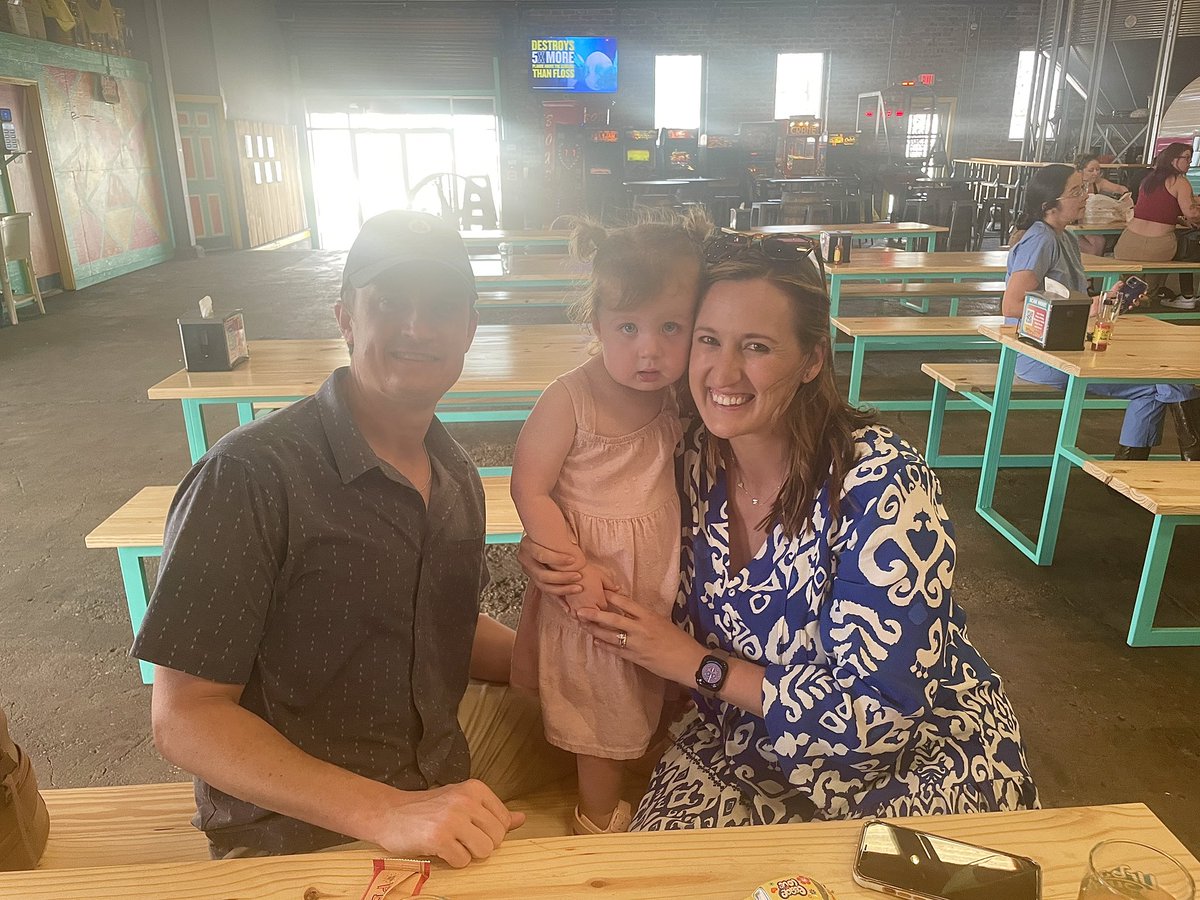 Yesterday was the Resident Happy Hour 🍻 Incoming interns had the chance to meet and get to know their fellow residents, faculty, and staff 

<a href="/LSUGenSurgery/">LSU General Surgery Residency</a> <a href="/ValNfonsam/">Val Nfonsam</a> <a href="/LanceStuke/">Lance Stuke</a> <a href="/jessicazagory/">Jessica Zagory, MD</a> <a href="/EBevierRawls/">Elyse Bevier-Rawls, MD, FACS</a> <a href="/JenLStevens7/">Jenny L Stevens</a>