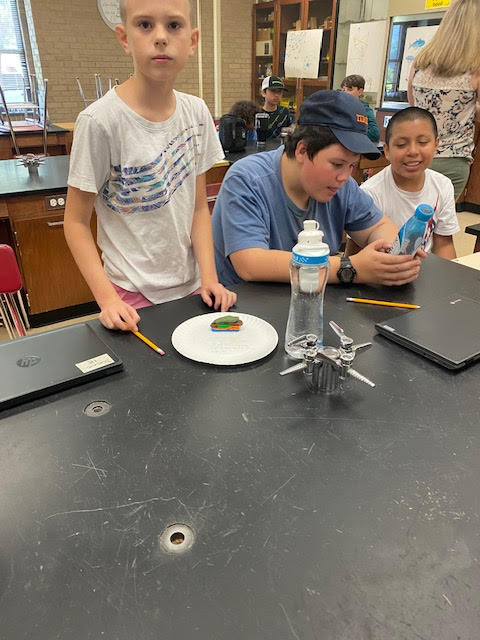 Students have done a great job creating a garden space for Liberty and learning about rock layers and relative age today! <a href="/BurkeCoSchools/">BCPS</a> <a href="/DrAnnaMoose/">Anna Moose</a> #ignitelearningbcps