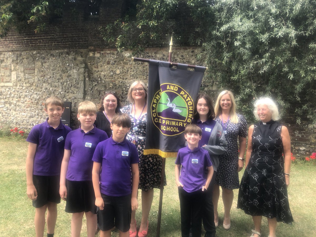 We went to the diocese leavers service in Chichester Cathedral. The joy of being a small school meant the whole of year 6 were treated to pizza afterwards! @SDETrust @worthinghigh_ht @WorthingHigh @ChiDioEducation @NASmallSchs