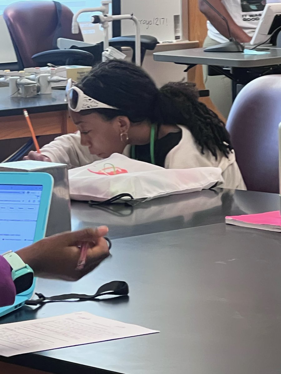 thegemscamp's tweet photo. 💛 Empower the girl in your life to thrive in #STEM together! 

#STEMcamp #Sleepawaycamp #GirlsInSTEM #STEMeducation #STEMgirls #WomenInSTEM #STEMrolemodels #STEMactivities #STEMlabs #STEMcapstone #CommunityService https://t.co/0bBQWM4WMc