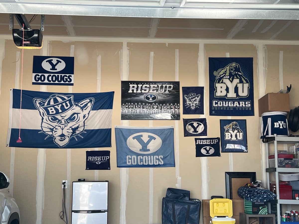 We remodeled our garage #GoCougs  🤙🏾