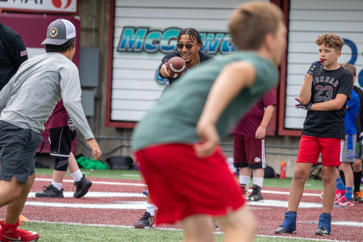 Montana Griz Football On Twitter Big Energy At Griz Kids Camp Today montana-griz-football-on-twitter-big-energy-at-griz-kids-camp-today