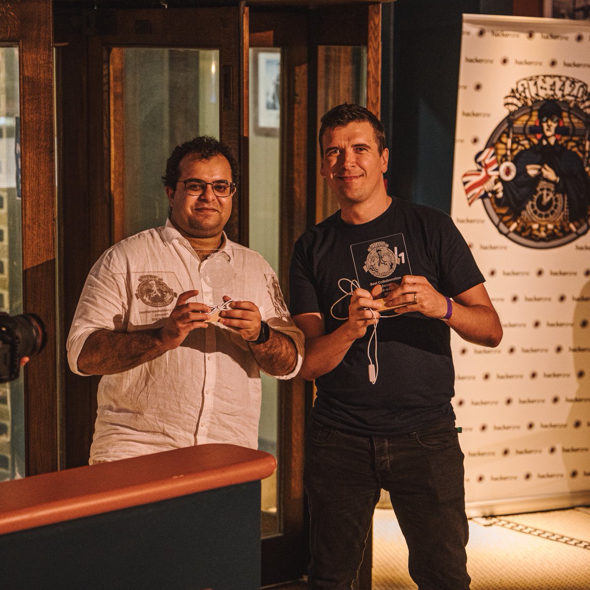 HackerOne tweet media