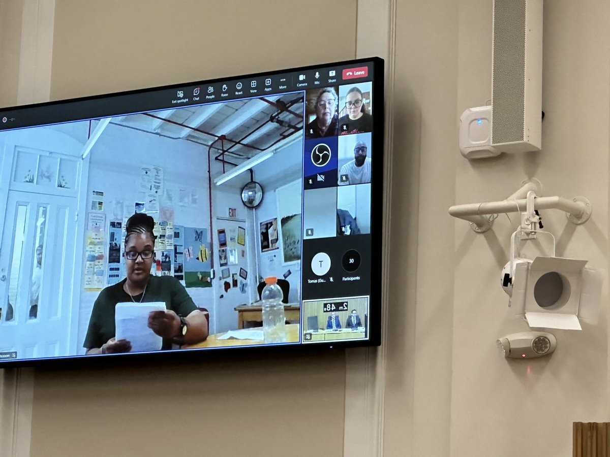 andreaFreeHerjames tweet media