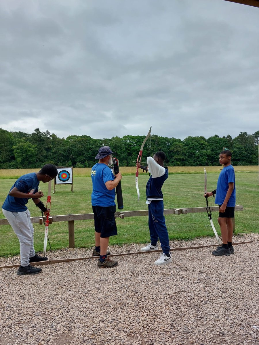 Stormont House tweet media
