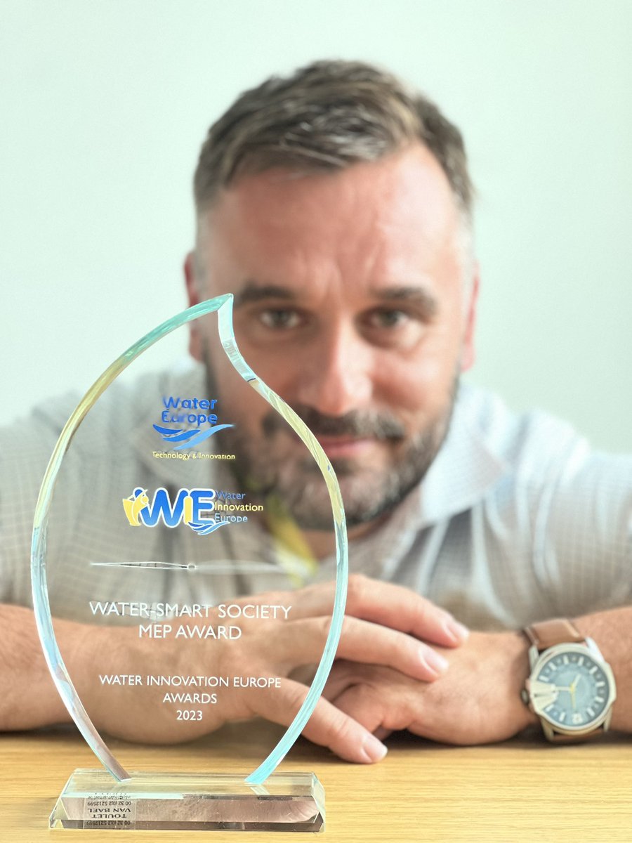 Some good news today. Happy to be awarded Water-Smart Society MEP Award by @H20EU for my work on #IED & water related provisions within 💦