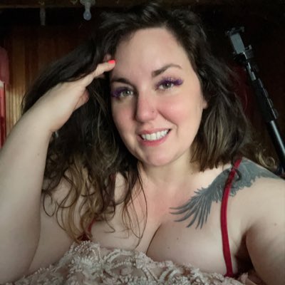 #NewProfilePic https://t.co/CLBKD1afbF<a href="/tag/newprofilepic"class="tags">#NewProfilePic</a>