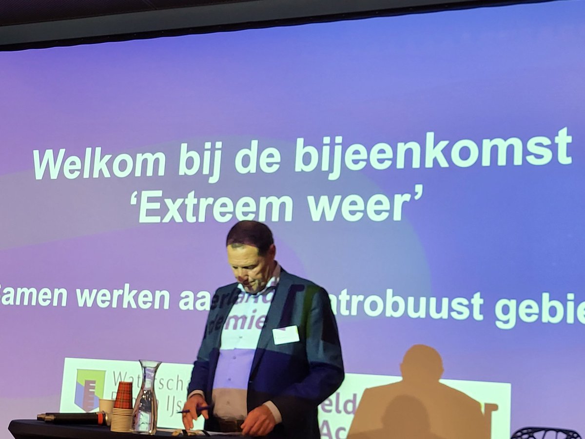 "Extreem weer" samen werken aan een  klimaatrobuust gebied. Benieuwd wat de avond ons gaat brengen. #ipcc rapport en wat met de andere onderzoekers. Wat mag of moet het kosten? #gelderlandacademie.  #waterschapRijnenIjssel.