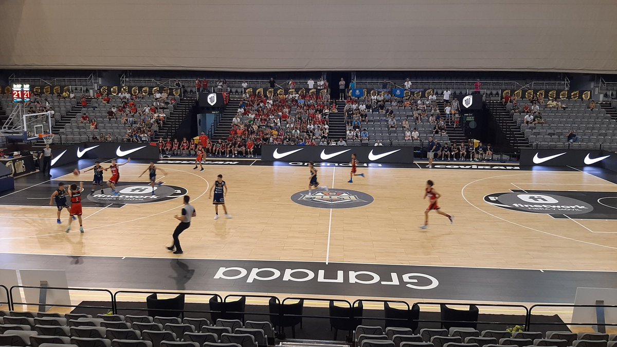 CoviranGranada's tweet photo. ¡Balón al aire en el Palacio!

👉 @OYAabogados FCBG 🆚️ @oviedocb. https://t.co/lOWDjfKdjx