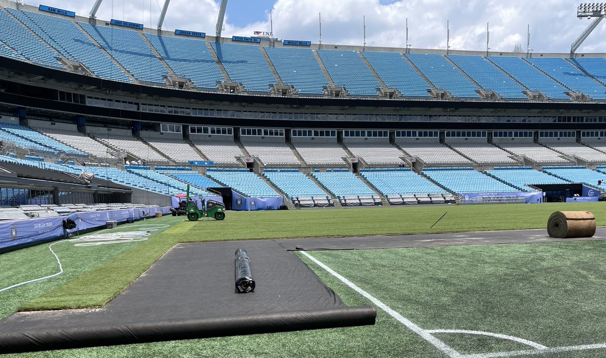 CarrollRogers's tweet photo. Natural grass going in at Bank of America for Sunday’s Gold Cup matches. USA vs Trinidad &amp; Tobago at 7 pm. Honduras vs Haiti at 9 pm. ⁦@CltLedger⁩ https://t.co/fj1jKgQ1DQ
