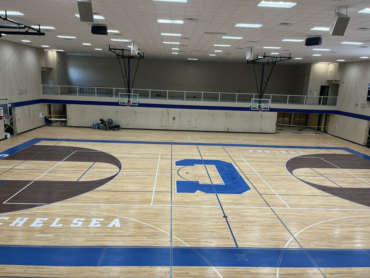 ChelseaBoysBB's tweet photo. Gym floor complete. Next comes the bleachers. Great things happening at CHHS!! https://t.co/pymPR24hQh