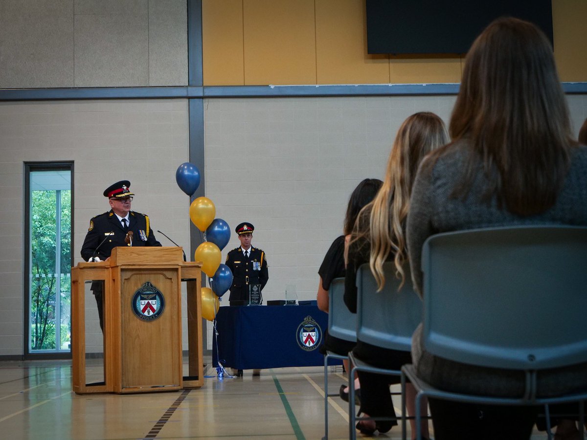 TPSRecruiting's tweet photo. Congratulations to our newest Communications Operators who celebrated their graduation last night at the Toronto Police College!

After 1,360 hours of dedication, hard work and training, these graduates will now serve as one of the most important roles in keeping our city safe. https://t.co/WRY1QQO7Yd