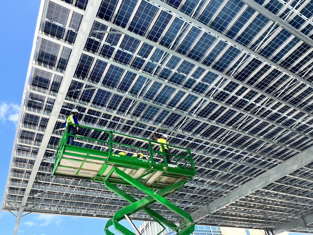 We’re nearing completion of our MSK project and can’t wait to see the final result! This canopy will not just keep cars cool but also power the Emory Musculoskeletal Institute. #shineon