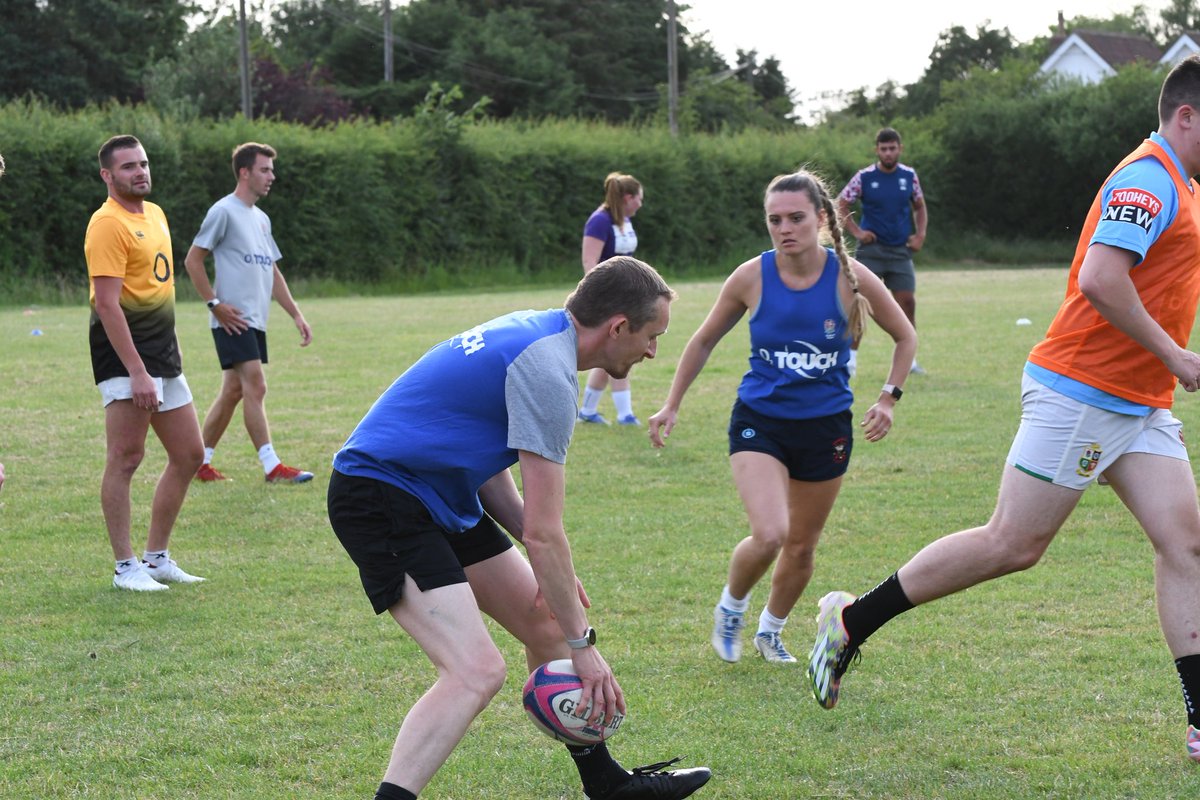 StMarysOldBoys1's tweet photo. Papping our players again 📸😊!
Click the link &amp; head over to our fb page for more 📸s from yesterday's @TheTouchUnion session &amp; drop us a DM if you want to find out how you can get involved . https://t.co/czvKWEbw3r https://t.co/WSfGP2E4ul