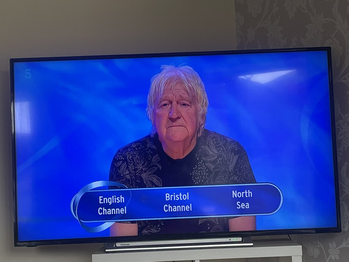 twoversions's tweet image. great to see my old pal @RodneyMarsh10 on eggheads this evening #whoosh #bang